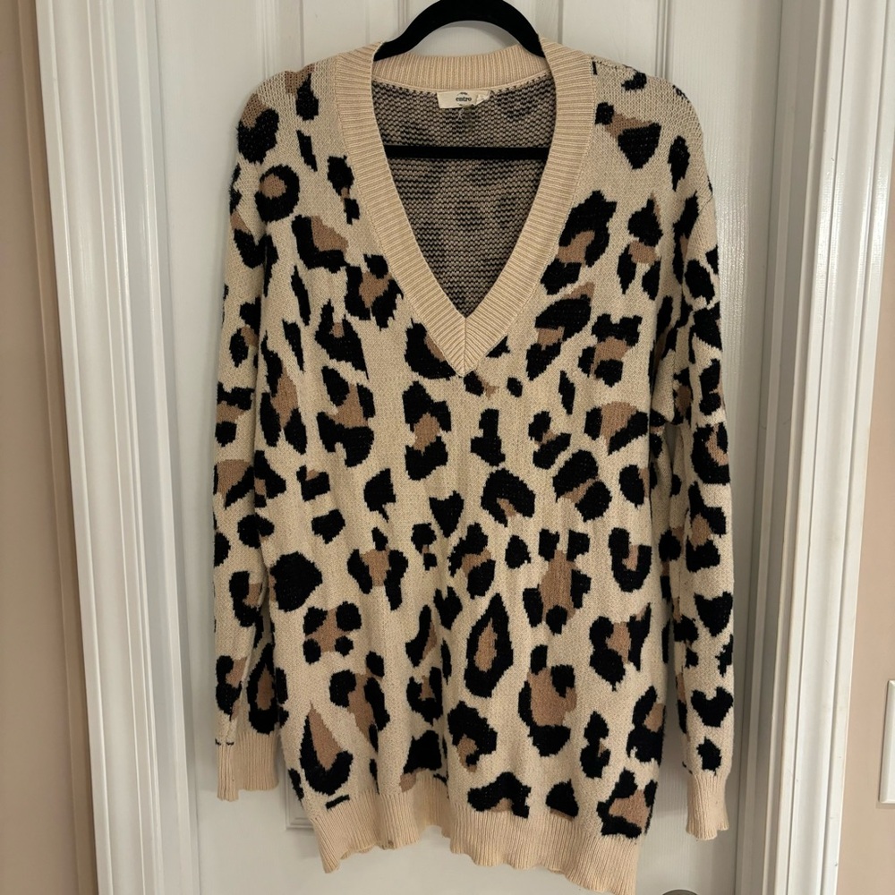 Entro Cheetah Print Sweater | Medium